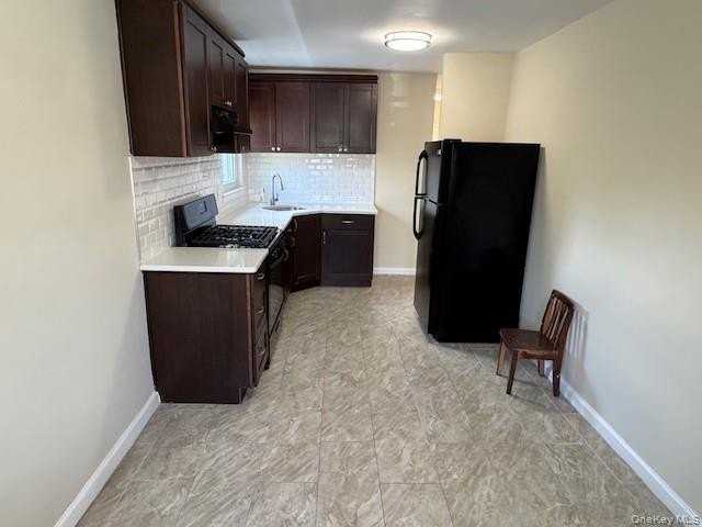 2556 72nd St - Photo 2 of 11