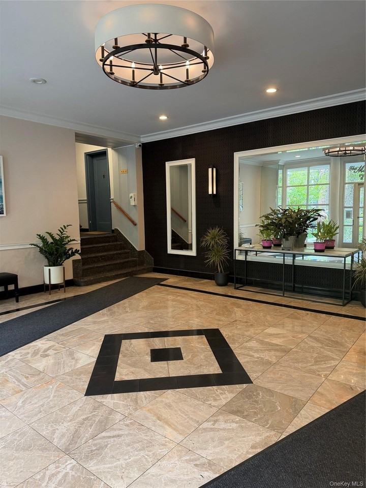 7711 35th Ave #4C - Photo 3 of 14