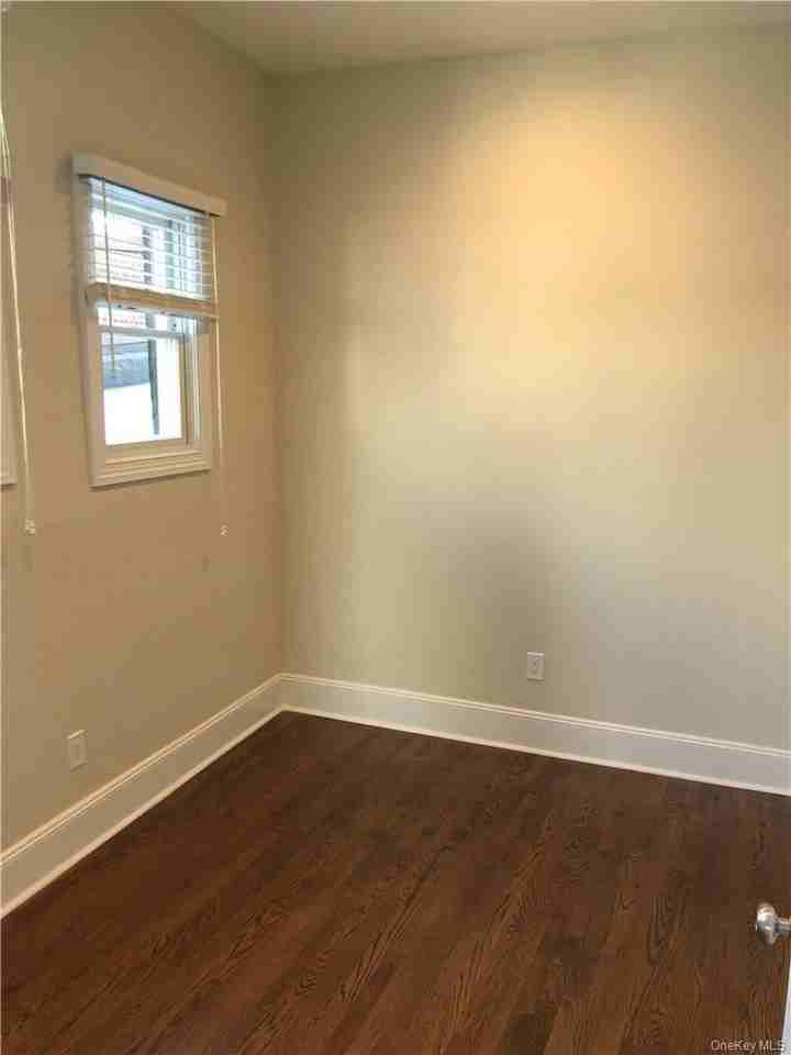 195 Main St #5 - Photo 5 of 5