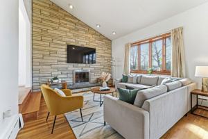 featured image of 7 Carol St