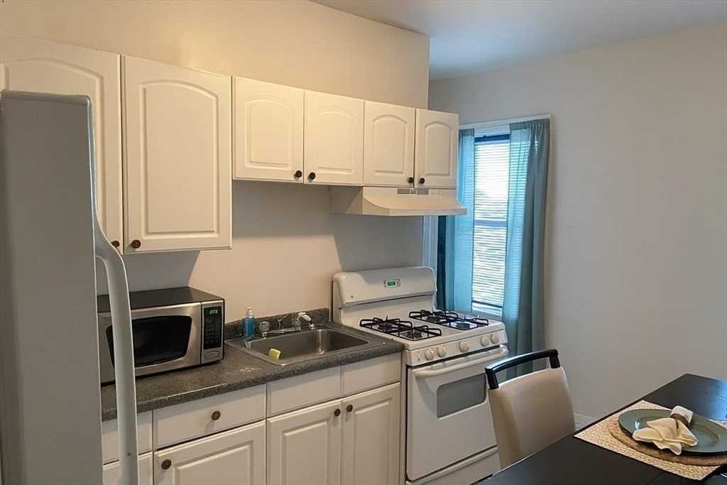 256 Union St #2 - Photo 2 of 4