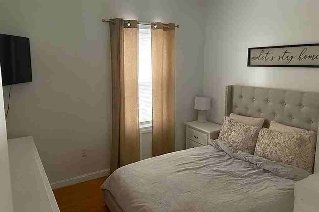 256 Union St #2 - Photo 3 of 4