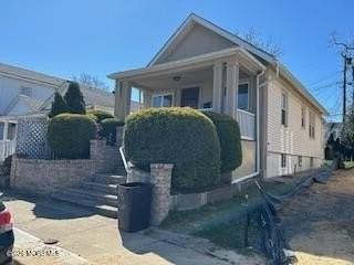 96 Poplar Ave - Photo 2 of 21