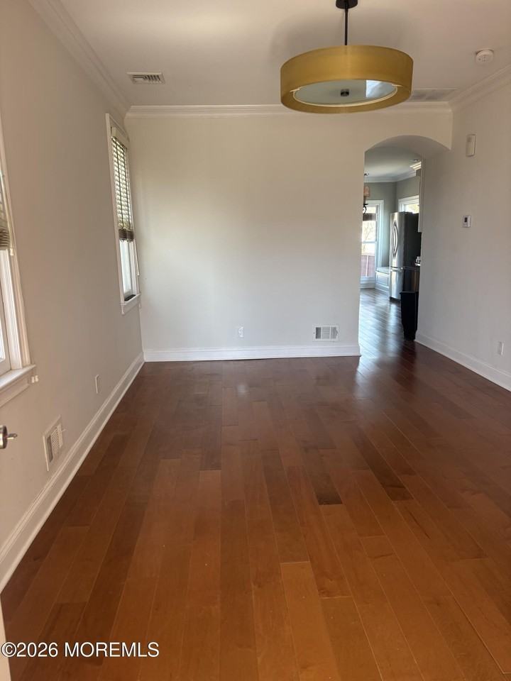 56 Waterman Ave - Photo 2 of 13