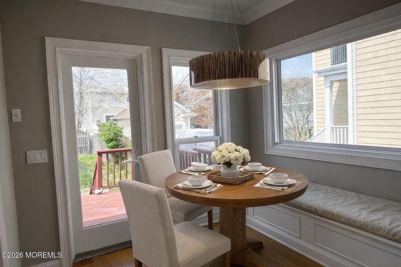 56 Waterman Ave - Photo 6 of 13