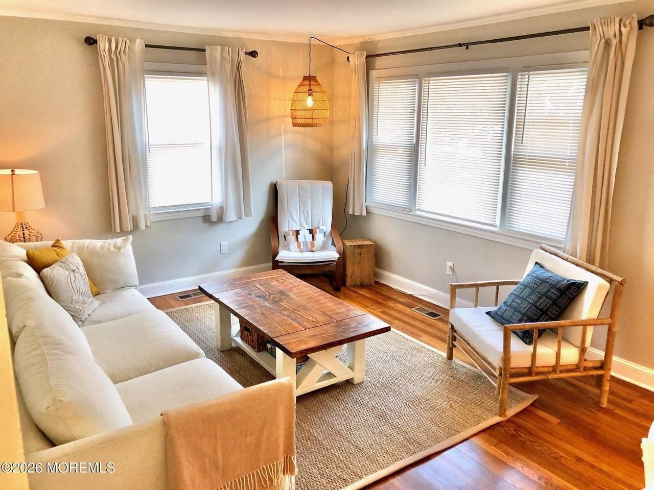 1008 17th Ave - Photo 3 of 15