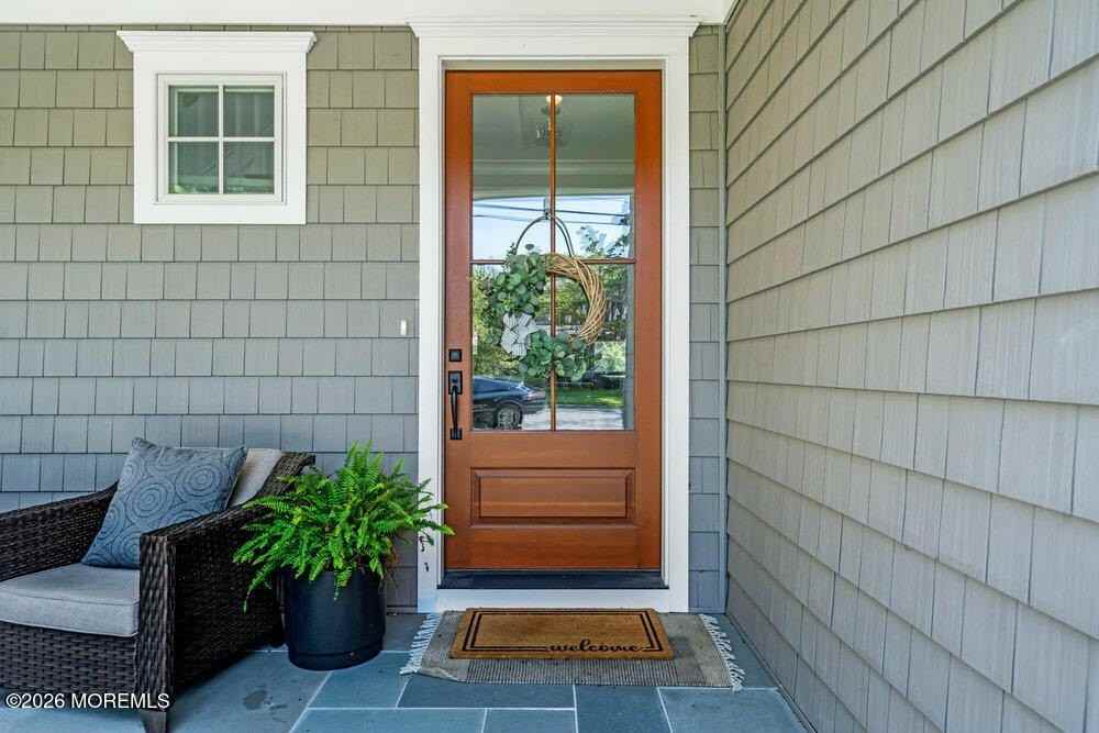 44 Cowart Ave - Photo 4 of 50