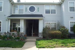 featured image of 107 Des Moines Ct