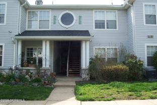 107 Des Moines Ct - Photo 1 of 1