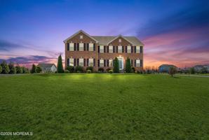 featured image of 40 Gina Dr