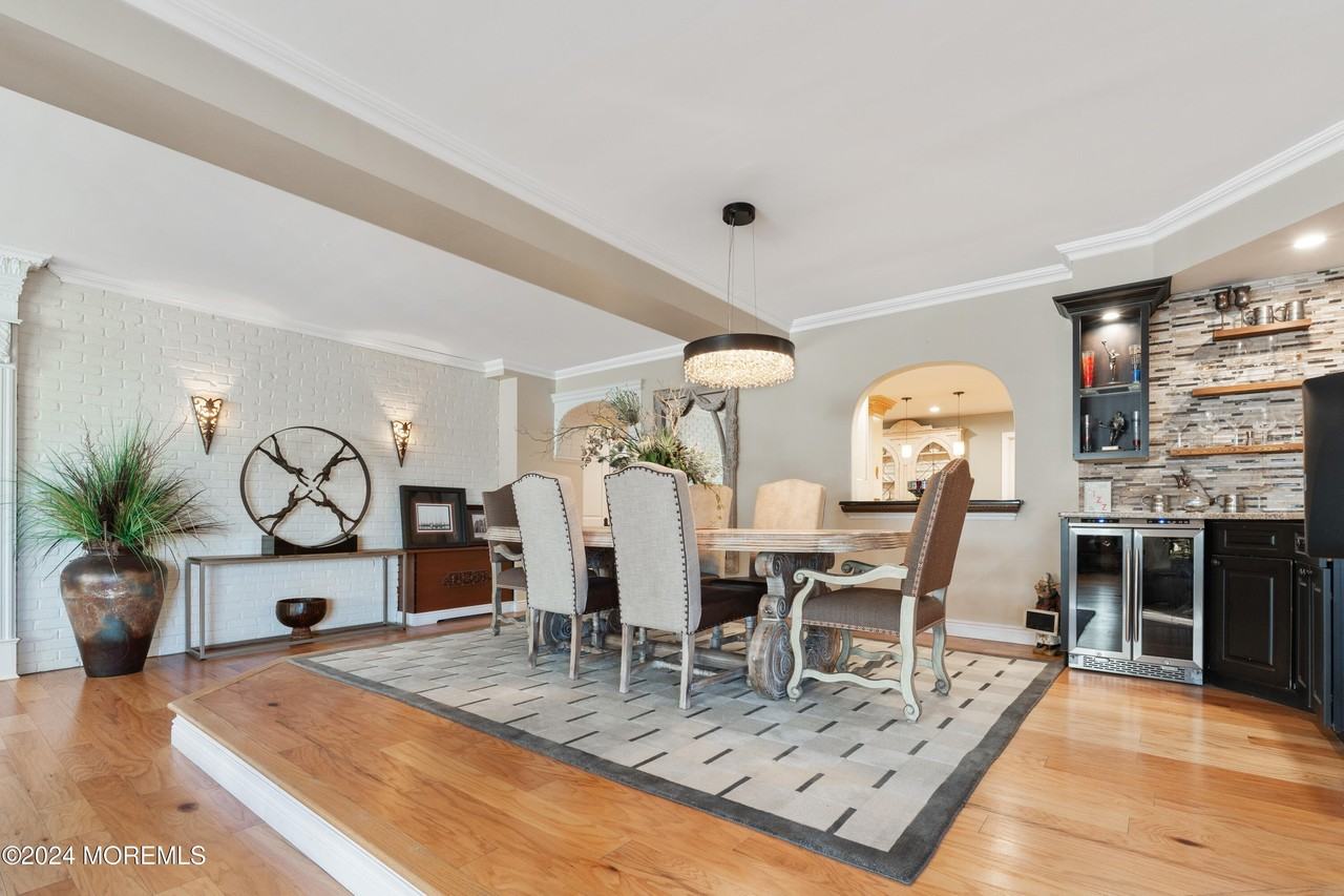 300 Ocean Ave N #1A - Photo 7 of 28