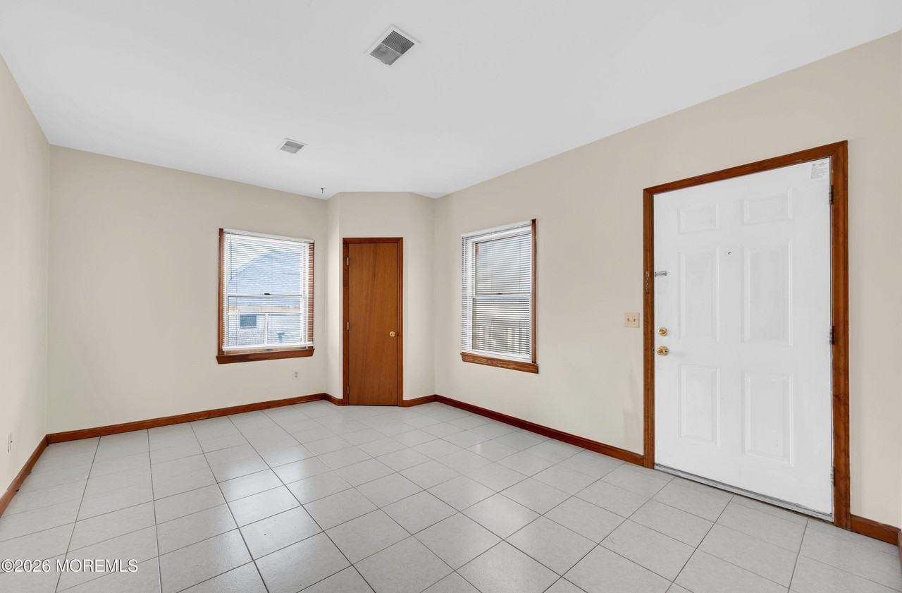 613 Ocean Ter #B - Photo 2 of 13