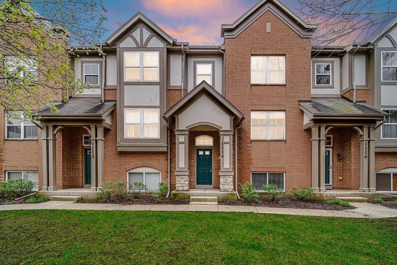 1114 N Claremont Dr - Photo 3 of 24