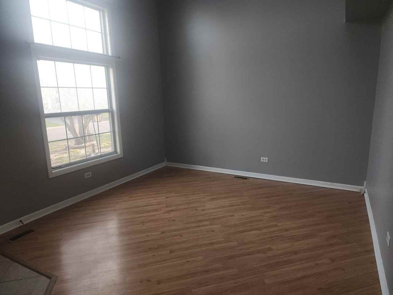 416 Lauren Ln - Photo 3 of 19