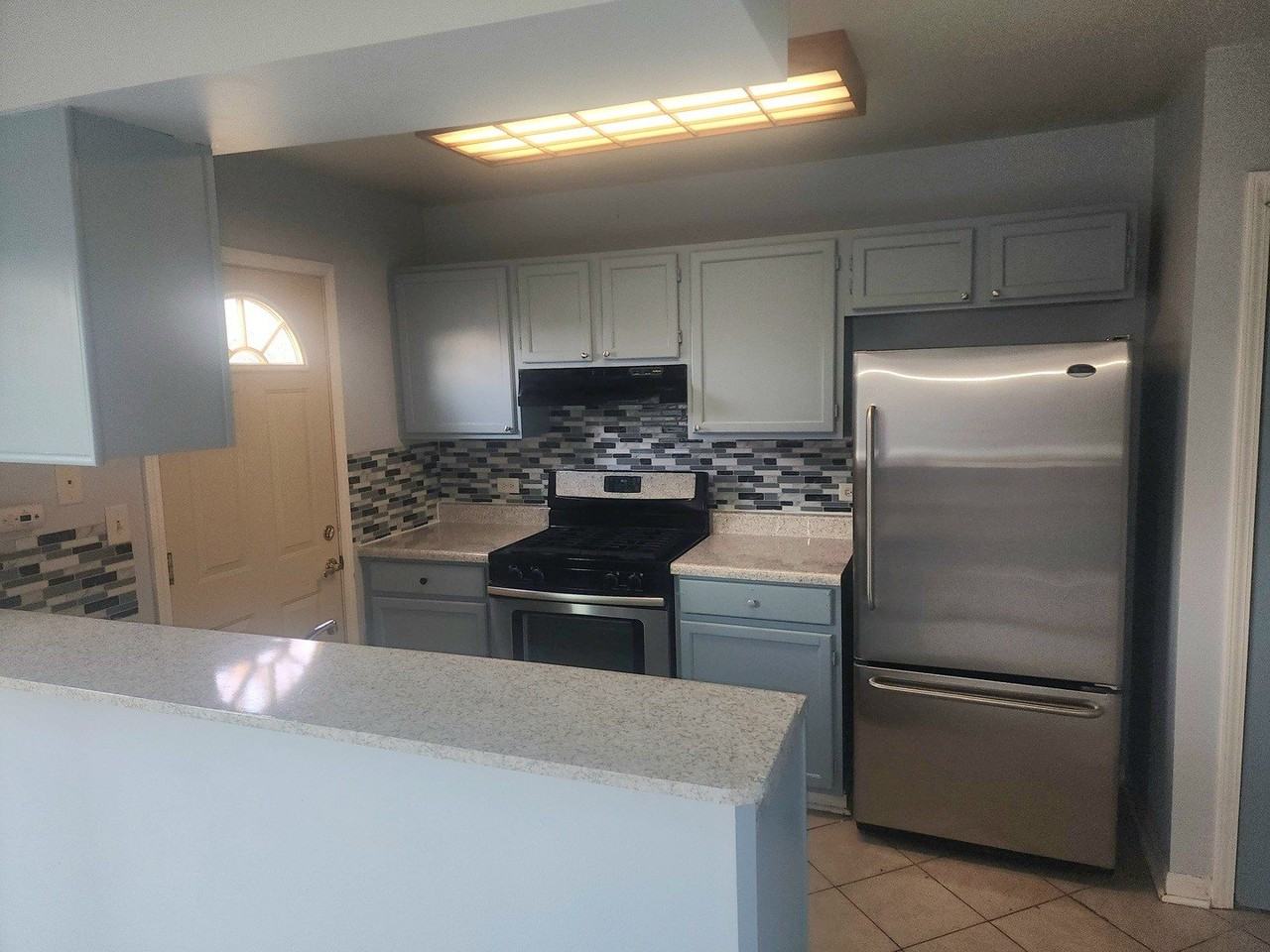 416 Lauren Ln - Photo 5 of 19