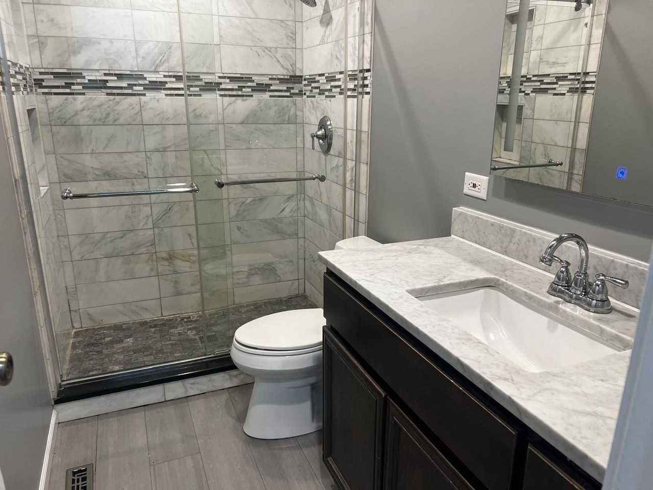 717 E Clarendon Dr - Photo 7 of 20