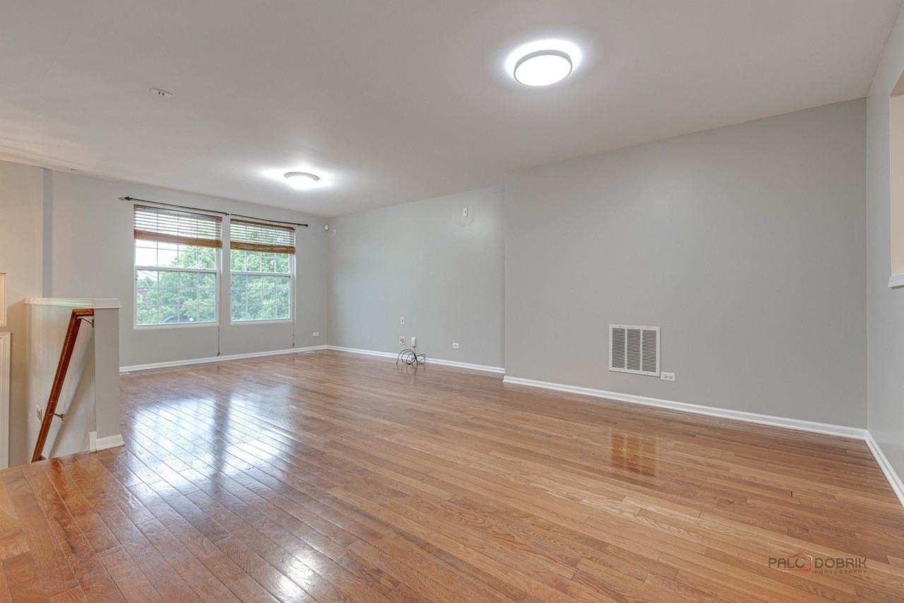 496 Belvedere Ln - Photo 6 of 37