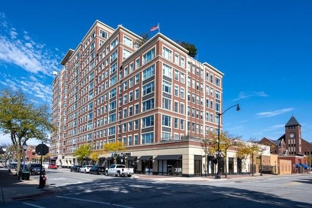 77 S Evergreen Ave #1104