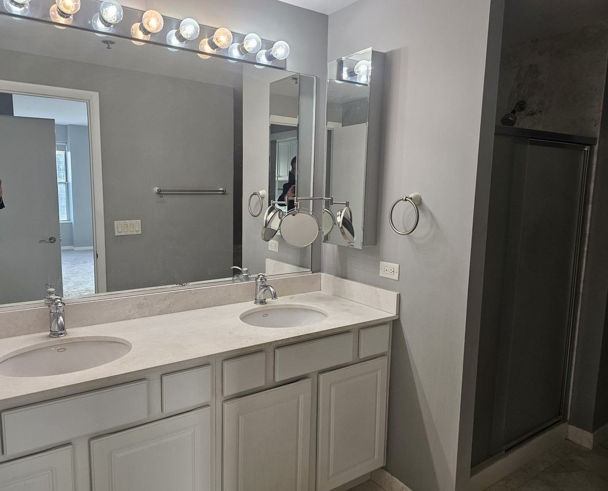 77 S Evergreen Ave #1104 - Photo 7 of 14