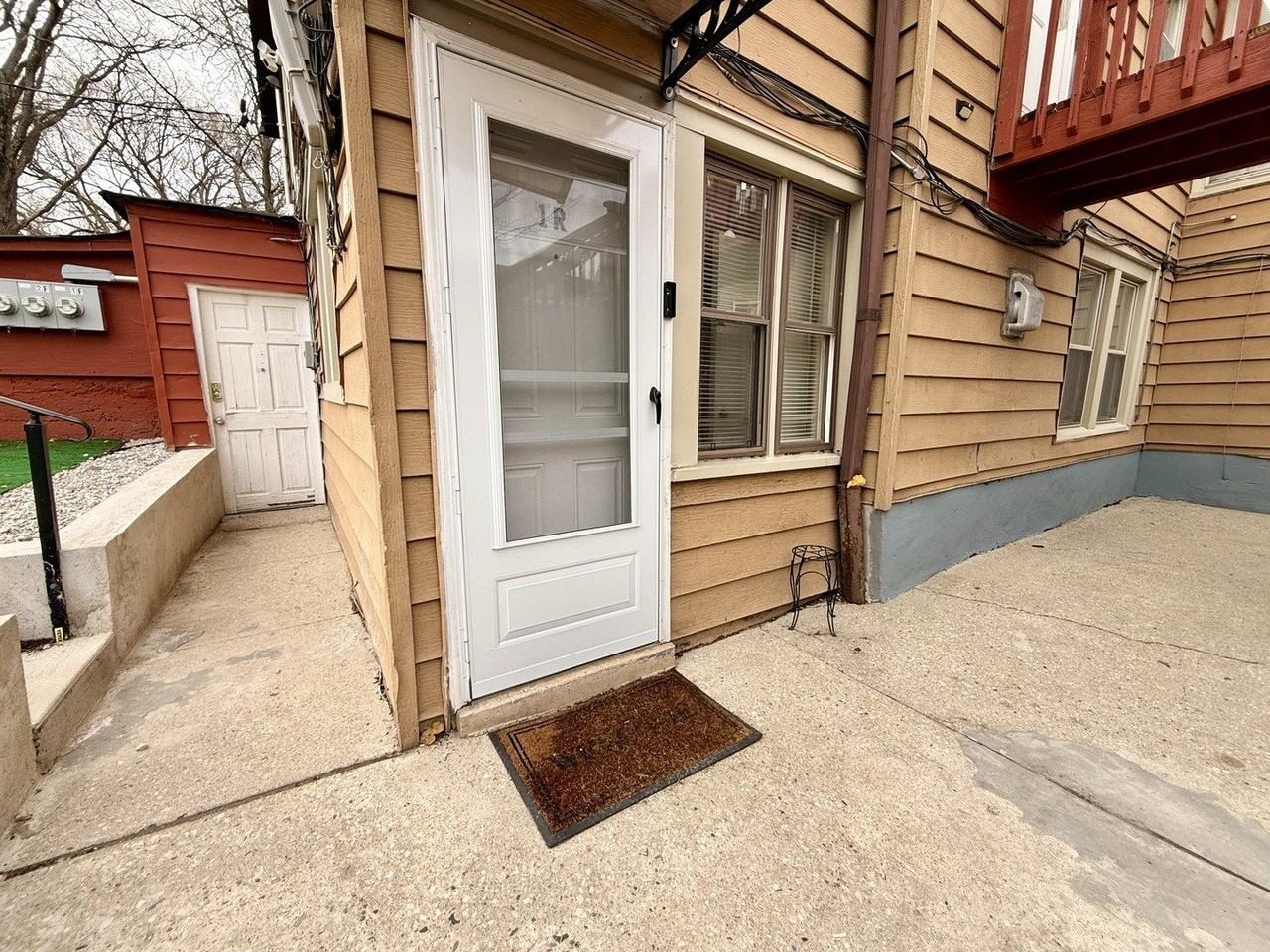 414 South Blvd #1R - Photo 2 of 10