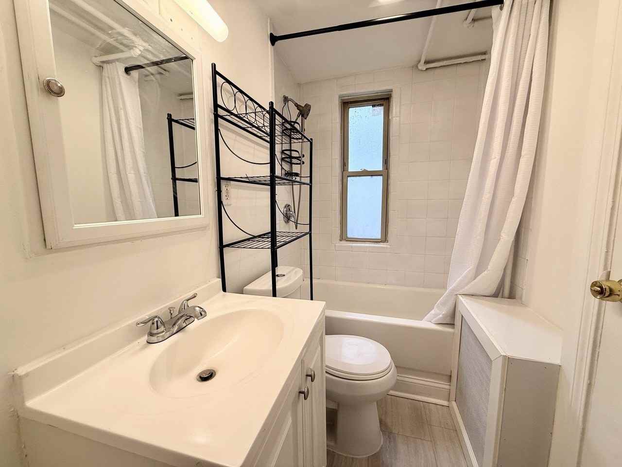 414 South Blvd #1R - Photo 7 of 10