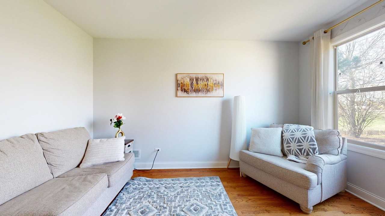 331 Mary Belle Cir - Photo 3 of 42