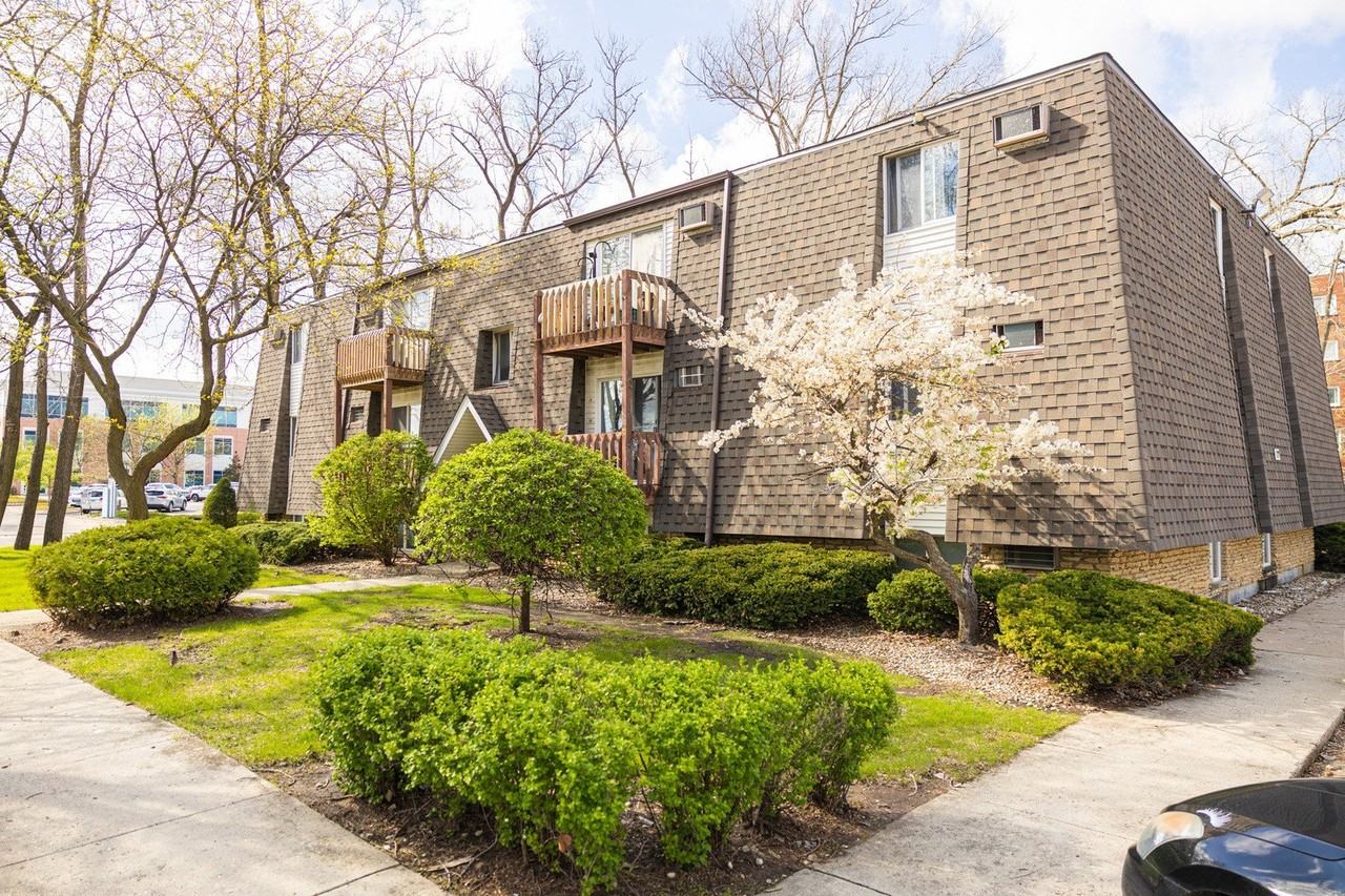 218 Madison St #3D - Photo 3 of 13