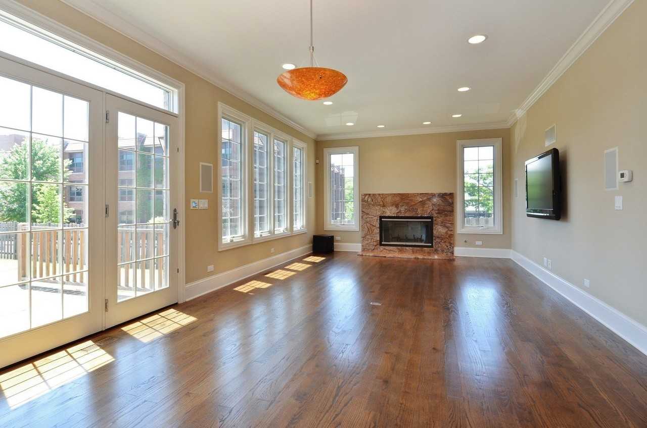 123 Maple Ave - Photo 4 of 10