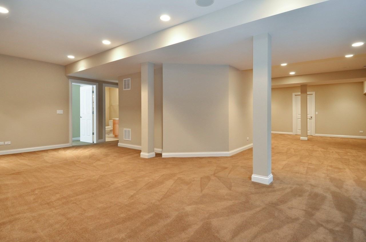 123 Maple Ave - Photo 5 of 10