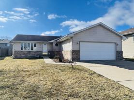 6906 Townsend Blvd - Photo 1 of 1