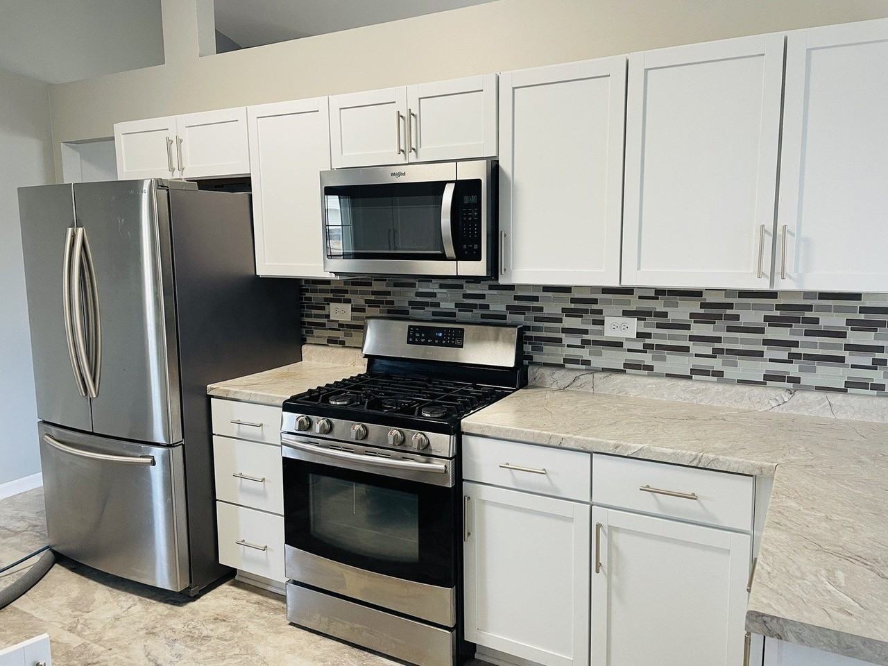 6906 Townsend Blvd - Photo 5 of 16