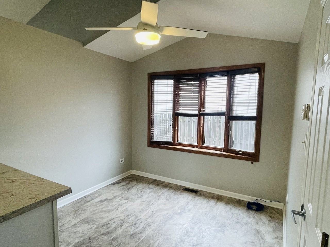 6906 Townsend Blvd - Photo 7 of 16