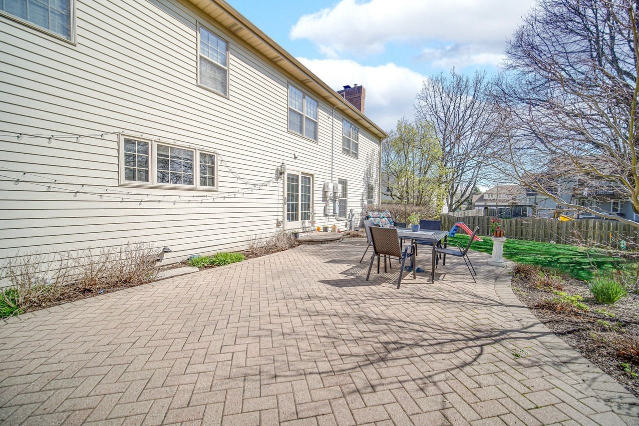 2872 Whispering Oaks Ct - Photo 4 of 35