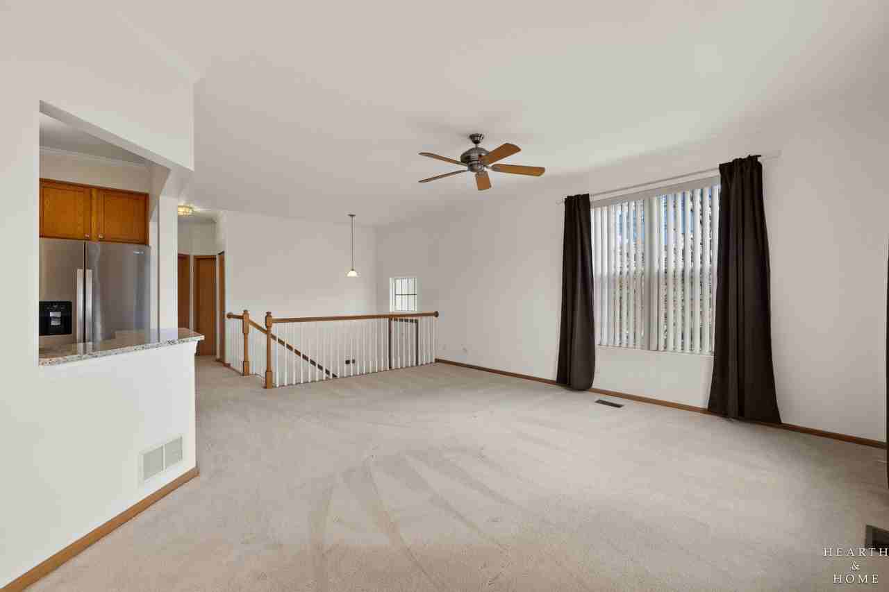 1100 Ellsworth Dr - Photo 4 of 29