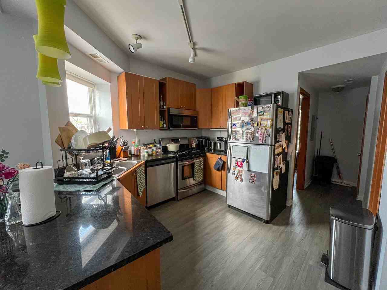 6421 N Greenview Ave #3E - Photo 4 of 11