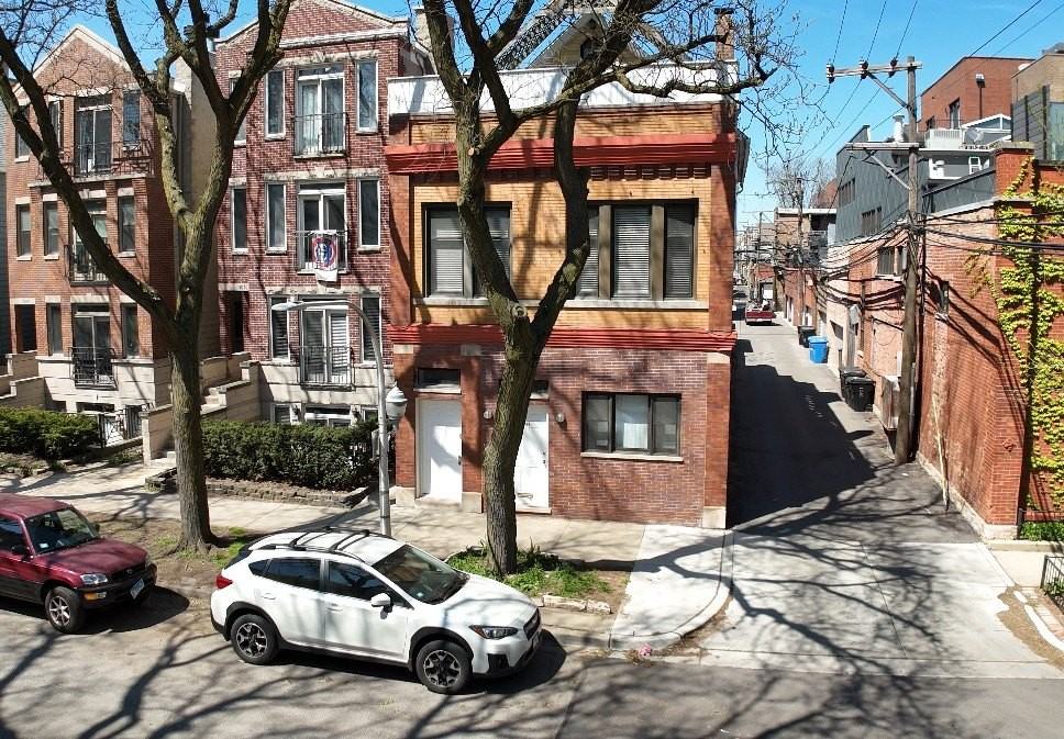 1014 W George St #1 - Photo 2 of 42