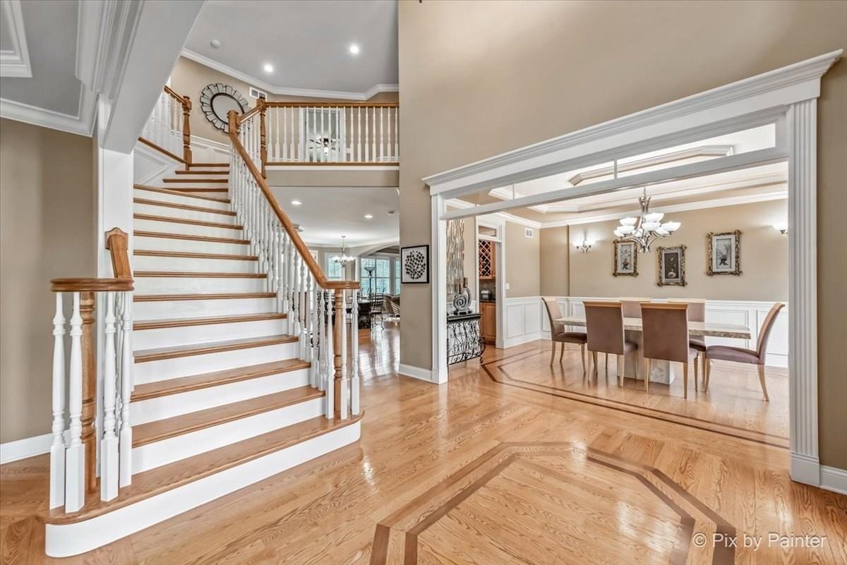 40W352 William Cullen Bryant St - Photo 2 of 41