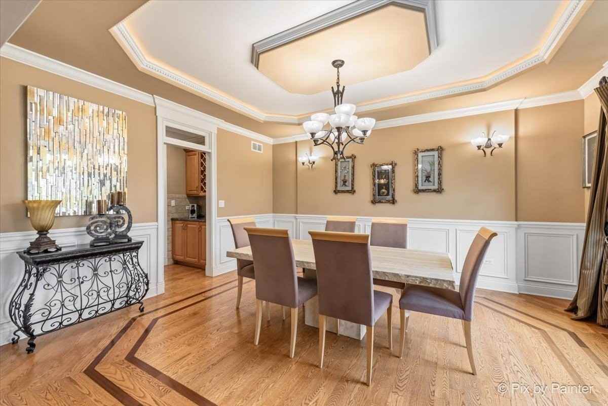 40W352 William Cullen Bryant St - Photo 4 of 41