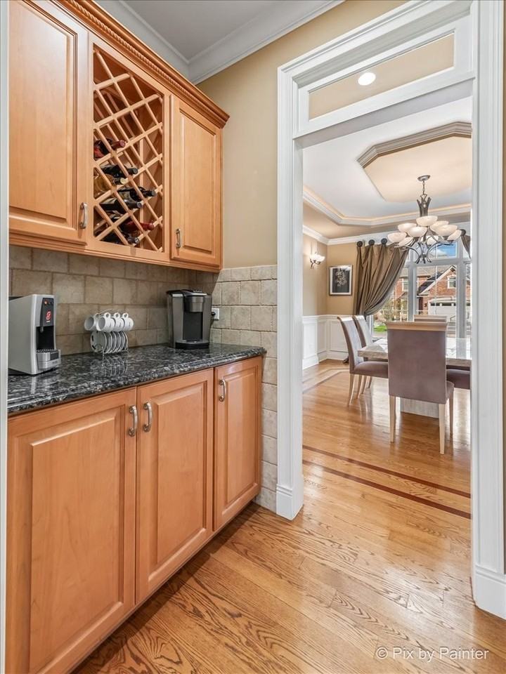 40W352 William Cullen Bryant St - Photo 5 of 41