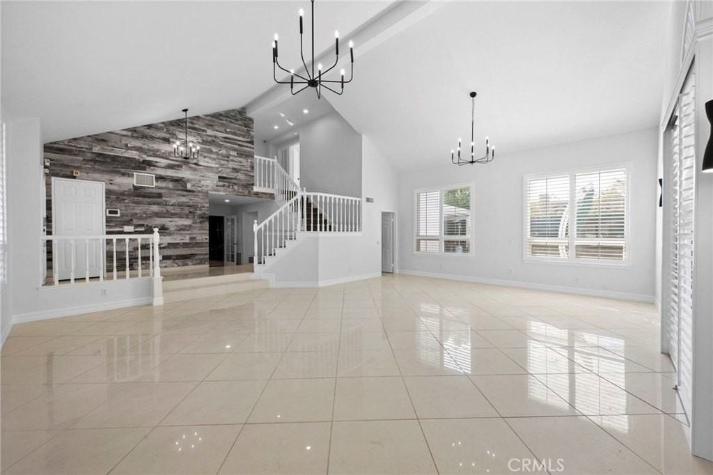 1232 Meadow Ct - Photo 7 of 42