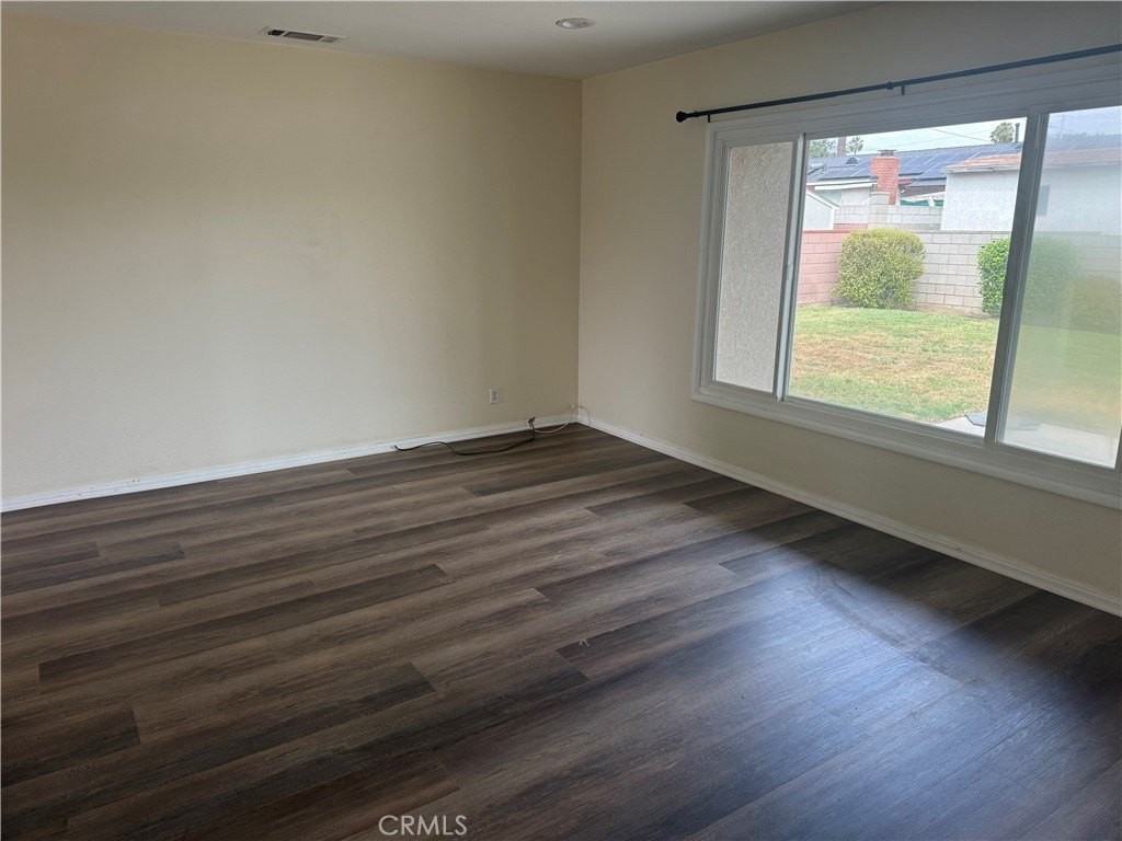 4126 N Walnuthaven Dr - Photo 4 of 21