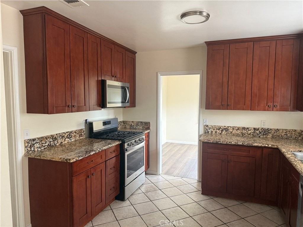 4126 N Walnuthaven Dr - Photo 7 of 21