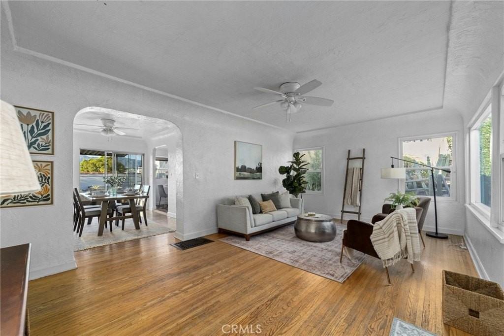 1119 Princeton Dr - Photo 6 of 28