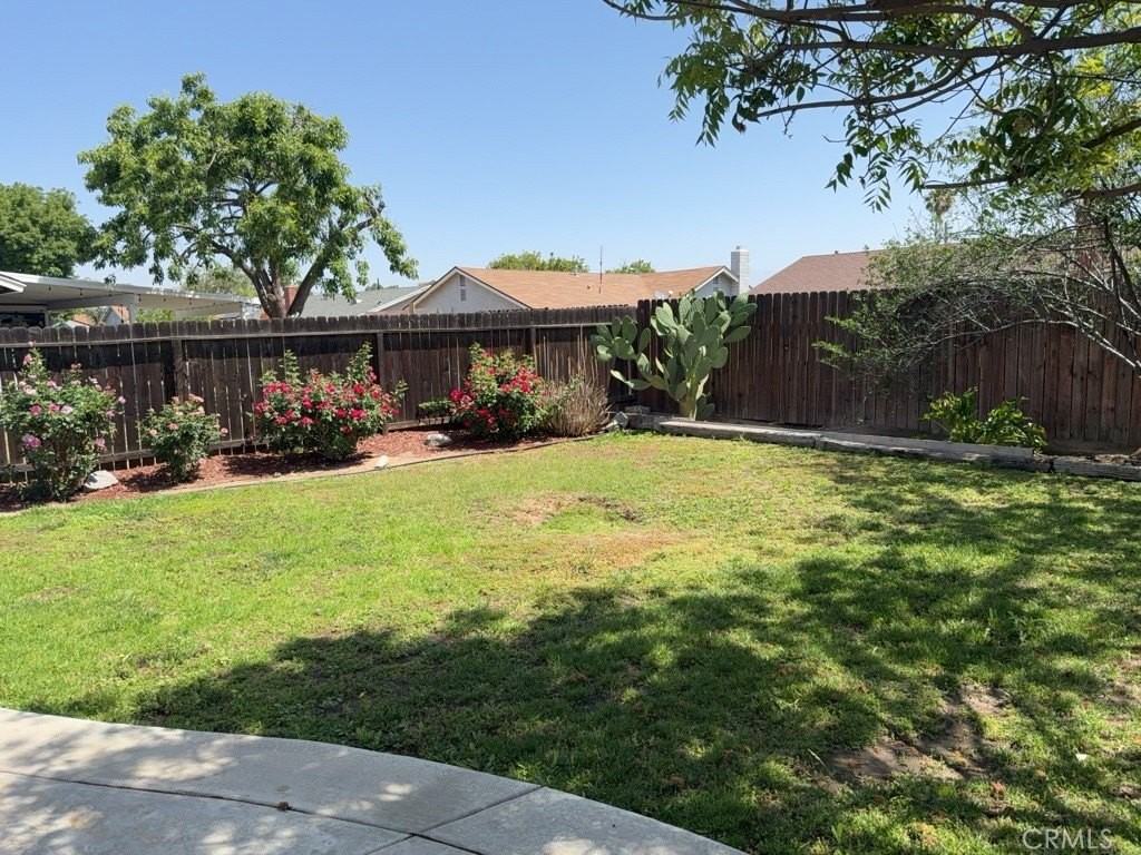 24245 Powell Pl - Photo 3 of 23