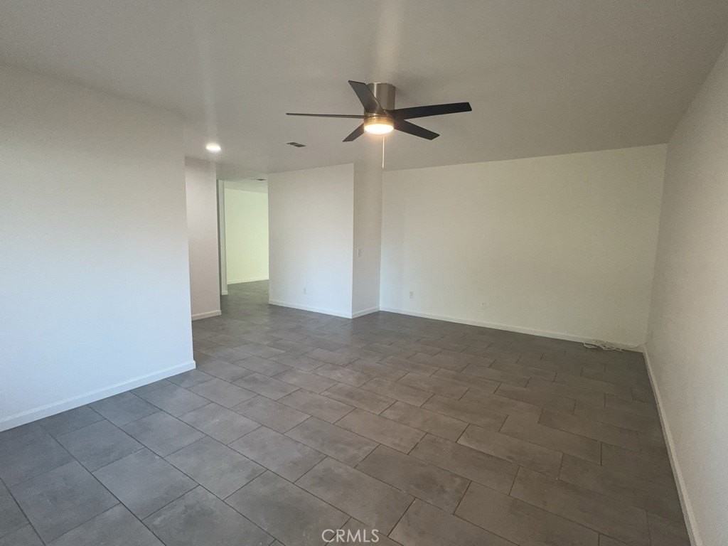 24245 Powell Pl - Photo 7 of 23