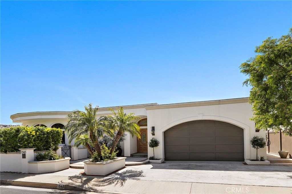 1545 Caribbean Way - Photo 3 of 28