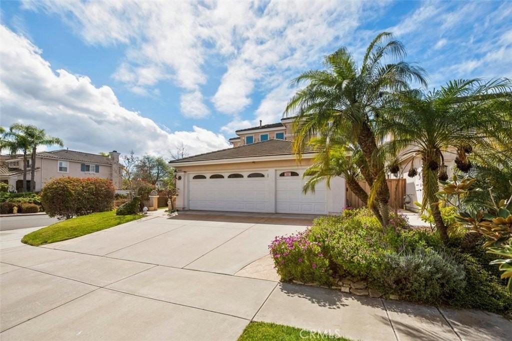 5643 Willowmere Ln - Photo 3 of 40