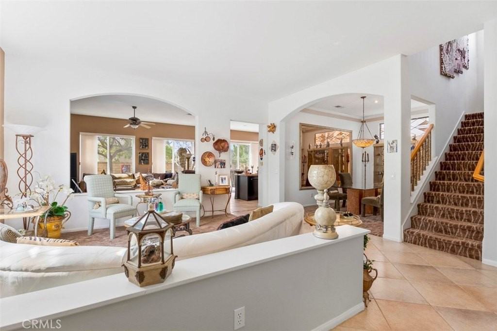 5643 Willowmere Ln - Photo 5 of 40