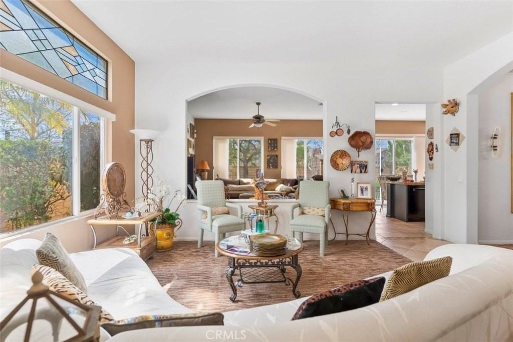 5643 Willowmere Ln - Photo 7 of 40