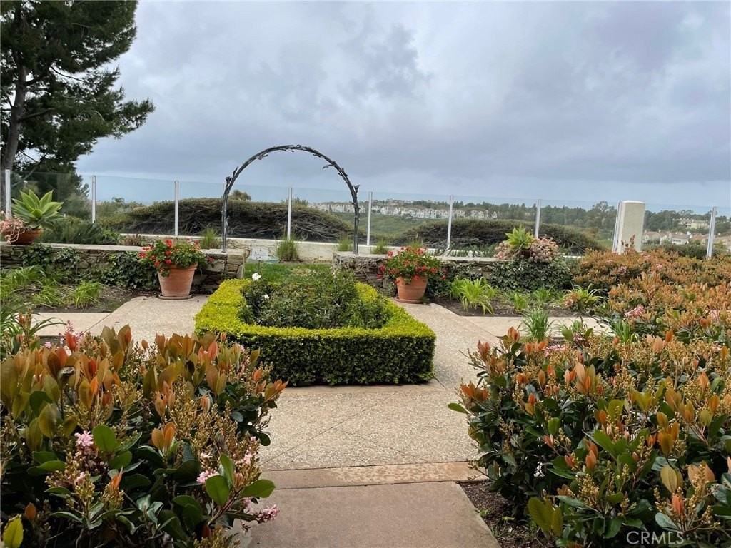 17 Savona Ct - Photo 4 of 50